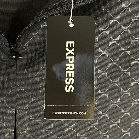 Express Black Lattice Print Mini Skirt - Picture 11 of 13